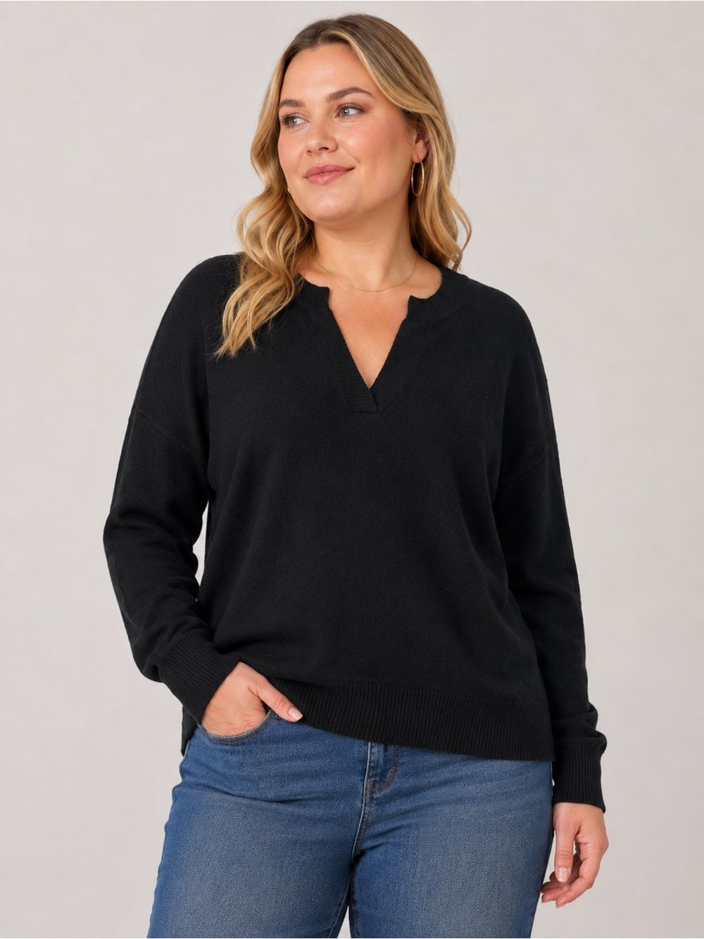 Vince Camuto Relaxed Fit Soft Knit V-Neck Drop Shoulder Sweater Black Large NEW